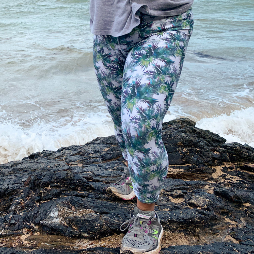 Palms in Paradise capri leggings